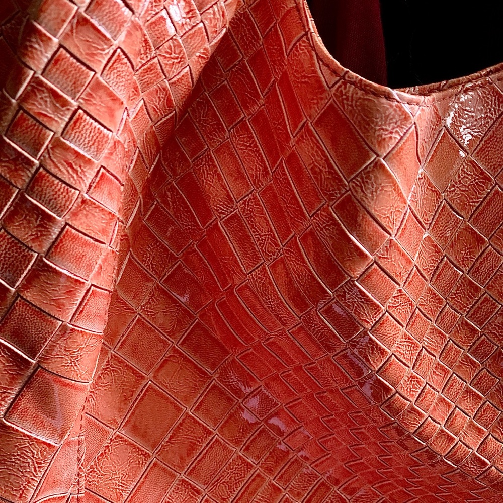 Pre loved Embossed Hobo Tote Bag.🧡 - Picture 7 of 11